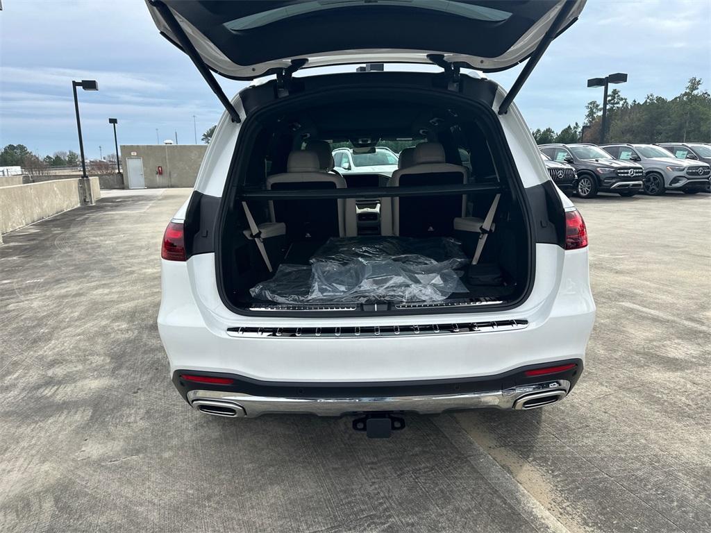 new 2025 Mercedes-Benz GLS 580 car, priced at $117,645