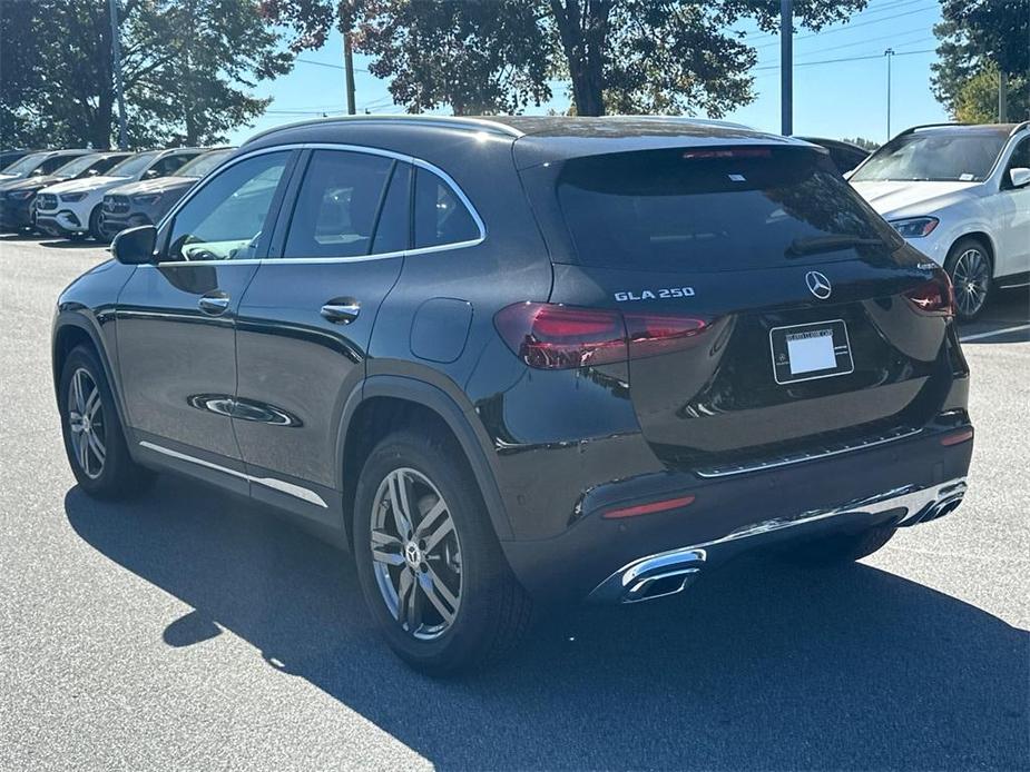 new 2025 Mercedes-Benz GLA 250 car, priced at $52,310