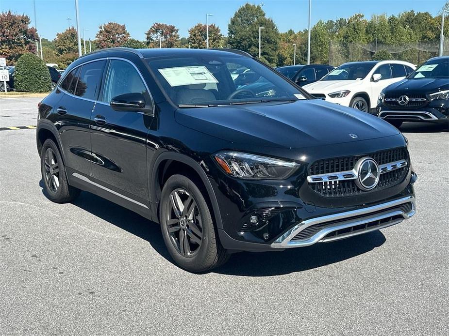 new 2025 Mercedes-Benz GLA 250 car, priced at $52,310