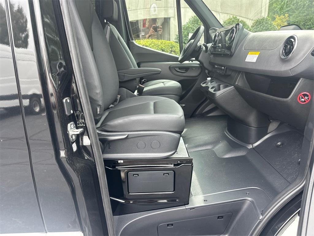 new 2025 Mercedes-Benz Sprinter 3500 car, priced at $83,086