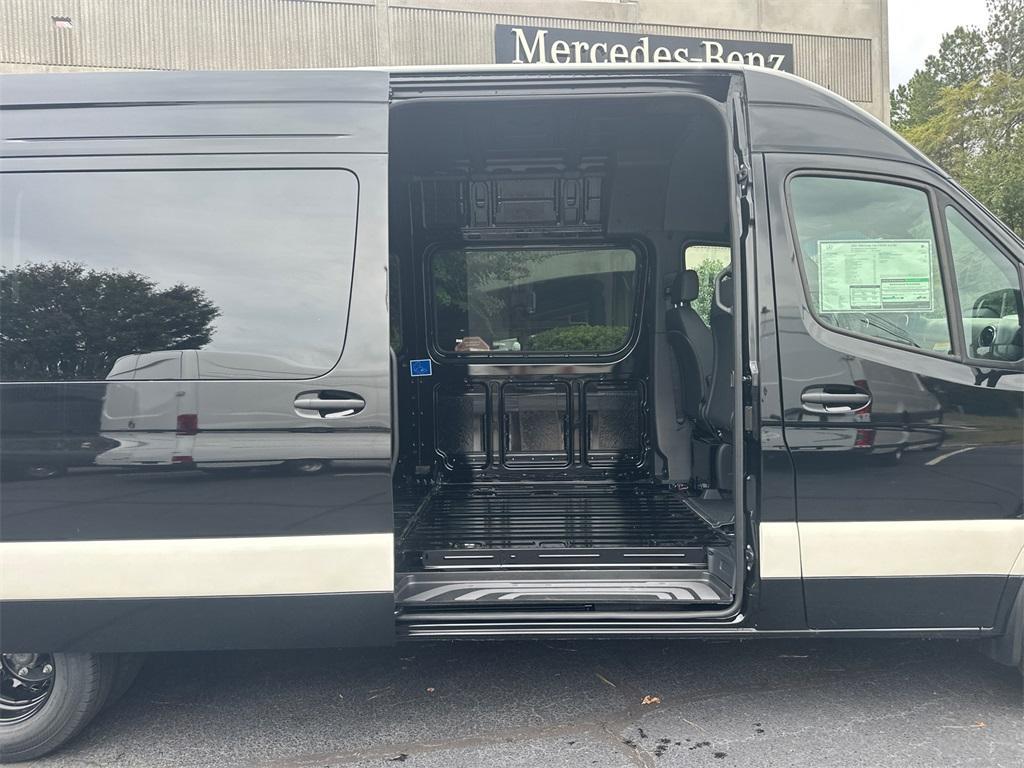 new 2025 Mercedes-Benz Sprinter 3500 car, priced at $83,086