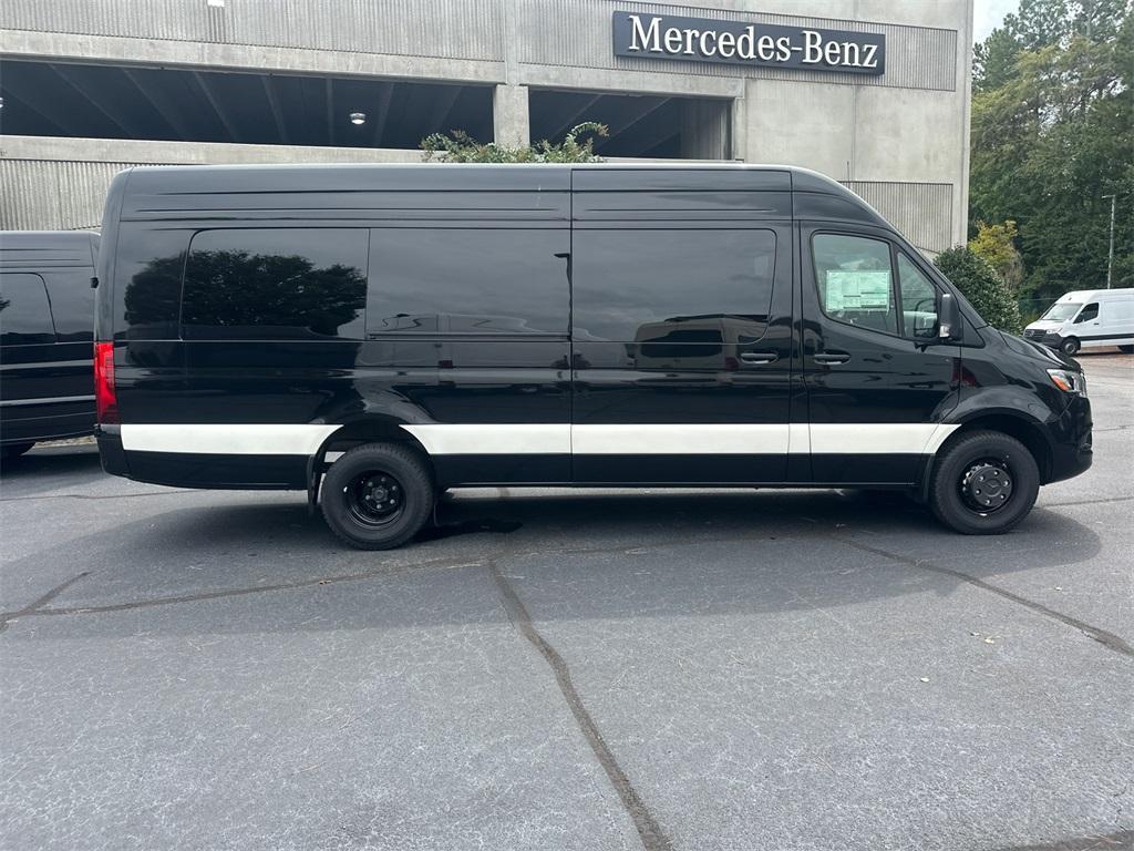 new 2025 Mercedes-Benz Sprinter 3500 car, priced at $83,086