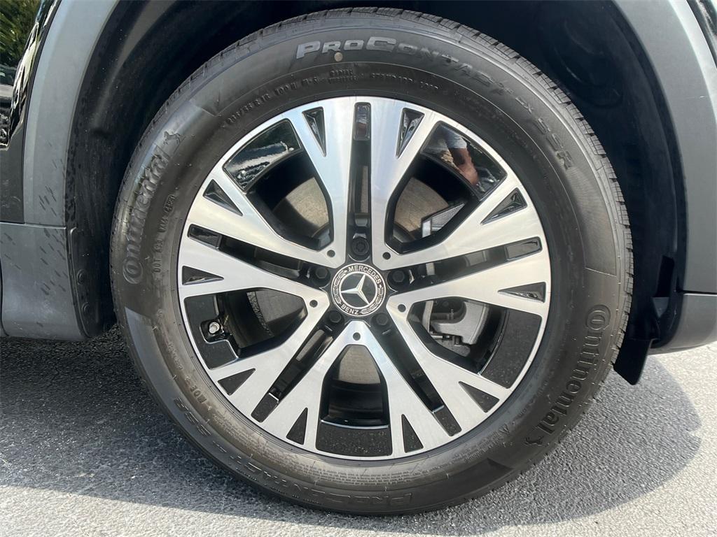 used 2024 Mercedes-Benz GLB 250 car, priced at $40,585