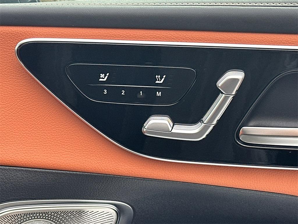 new 2025 Mercedes-Benz GLC 350e car, priced at $71,280