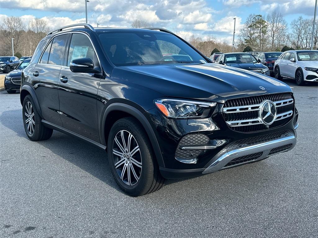 new 2025 Mercedes-Benz GLE 450 car, priced at $73,965