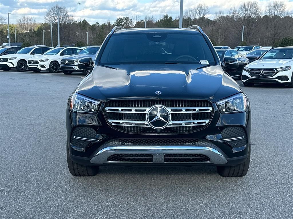 new 2025 Mercedes-Benz GLE 450 car, priced at $73,965