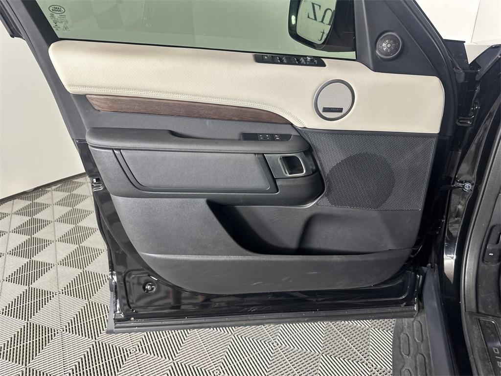 used 2021 Land Rover Discovery car, priced at $29,174