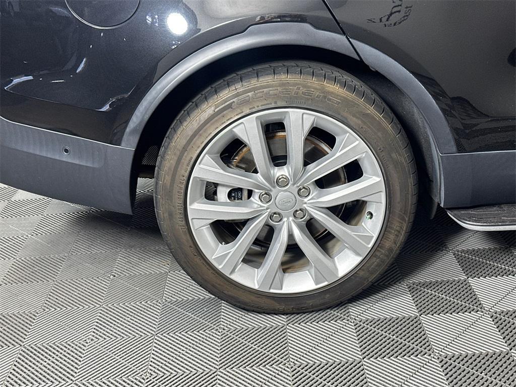 used 2021 Land Rover Discovery car, priced at $29,174