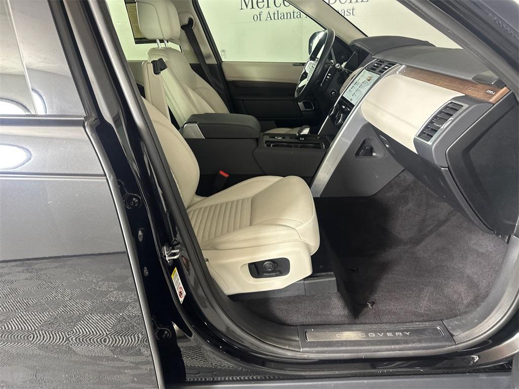 used 2021 Land Rover Discovery car, priced at $29,174