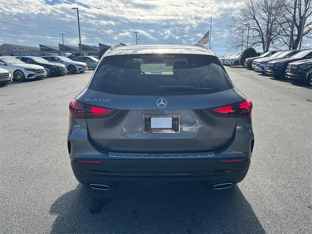 new 2025 Mercedes-Benz GLA 250 car, priced at $53,900