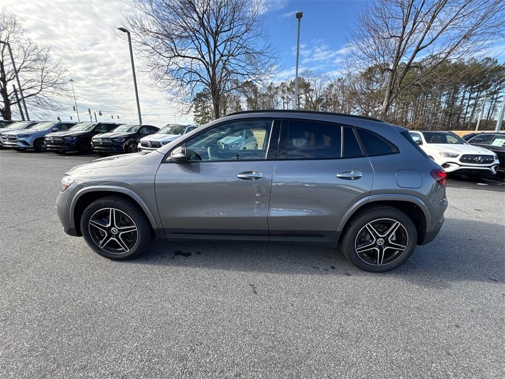 new 2025 Mercedes-Benz GLA 250 car, priced at $53,900