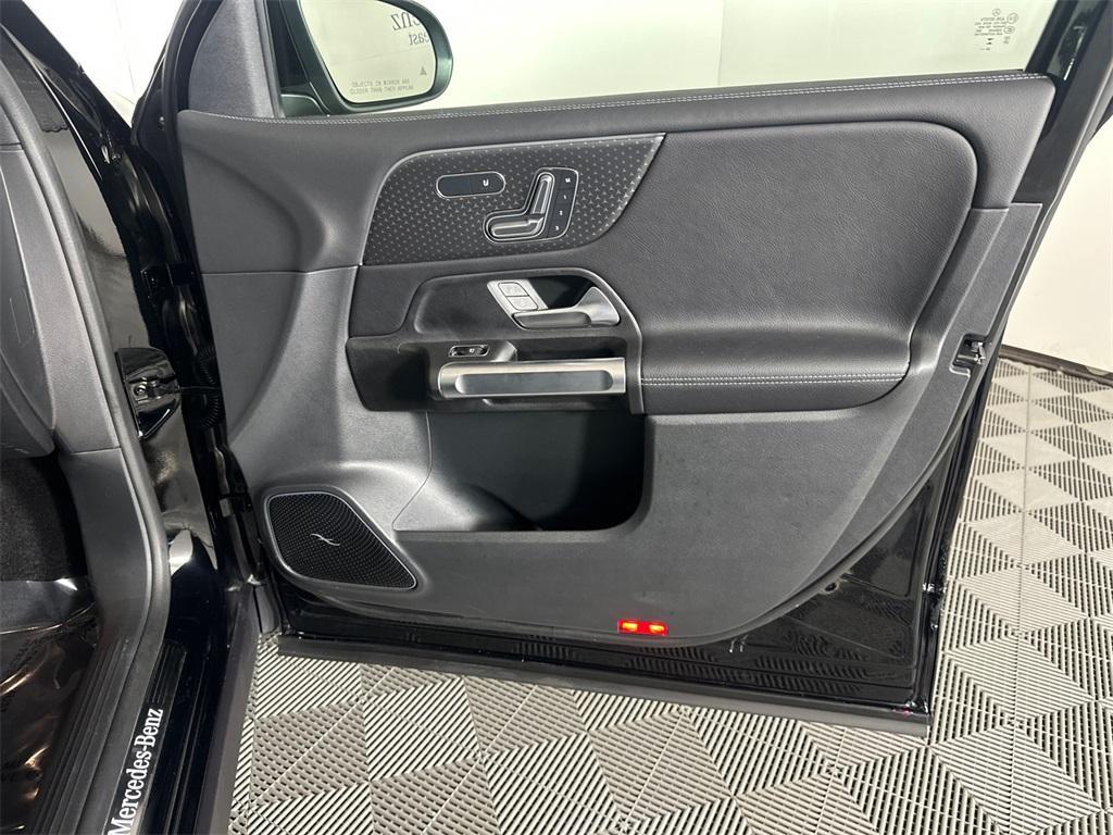 used 2025 Mercedes-Benz GLB 250 car, priced at $39,954