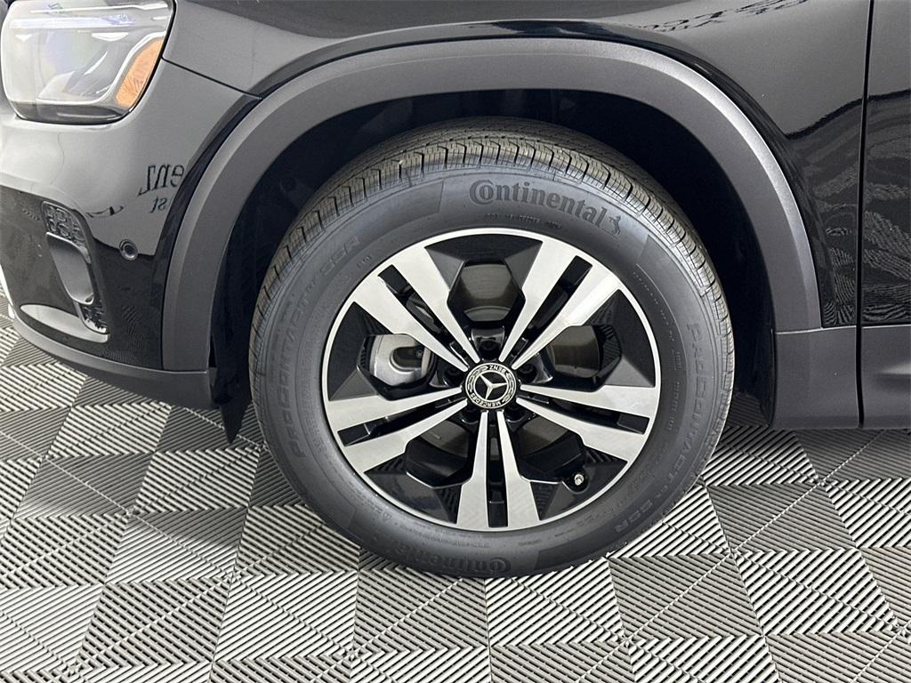 used 2025 Mercedes-Benz GLB 250 car, priced at $39,954