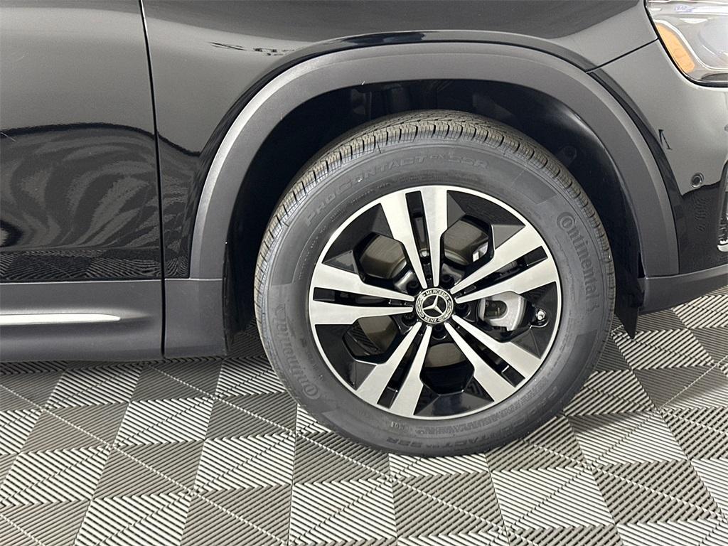 used 2025 Mercedes-Benz GLB 250 car, priced at $39,954