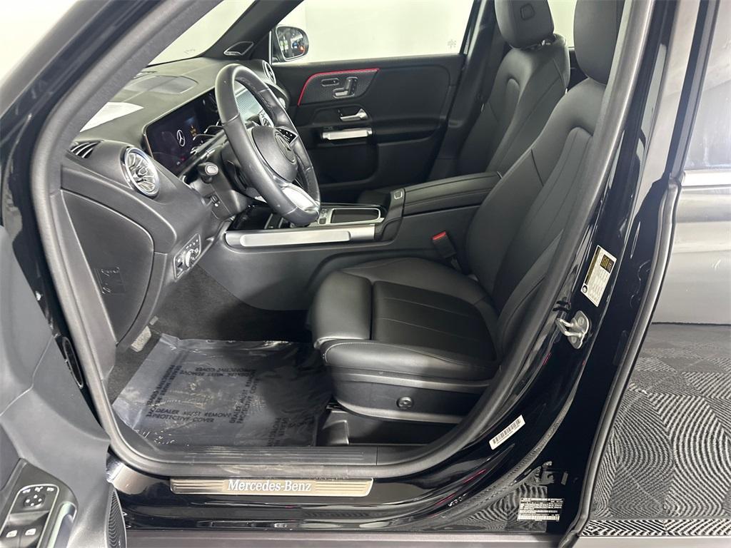 used 2025 Mercedes-Benz GLB 250 car, priced at $39,954