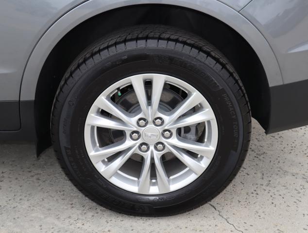 used 2022 Cadillac XT5 car, priced at $28,988