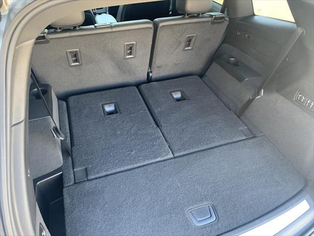used 2023 Cadillac XT6 car, priced at $36,995