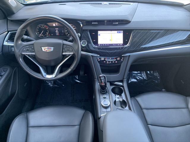 used 2023 Cadillac XT6 car, priced at $36,995