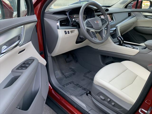 used 2023 Cadillac XT5 car, priced at $36,544