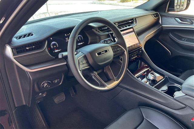 new 2025 Jeep Grand Cherokee L car