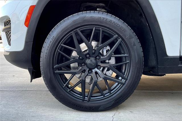 used 2023 Jeep Grand Cherokee car, priced at $27,990