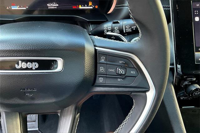 used 2023 Jeep Grand Cherokee car, priced at $27,990