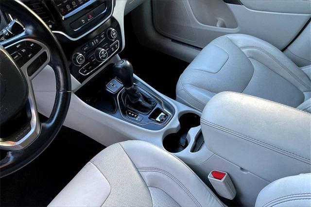 used 2020 Jeep Cherokee car, priced at $14,995