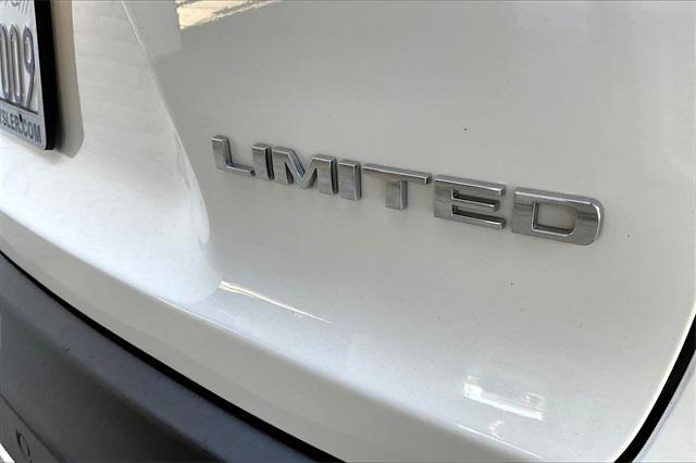 used 2020 Jeep Cherokee car, priced at $14,995