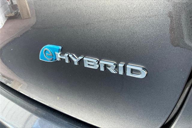 used 2023 Chrysler Pacifica Hybrid car, priced at $33,086