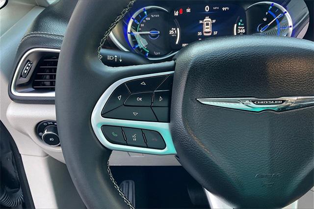 used 2023 Chrysler Pacifica Hybrid car, priced at $33,086