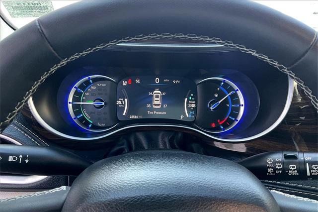 used 2023 Chrysler Pacifica Hybrid car, priced at $33,086