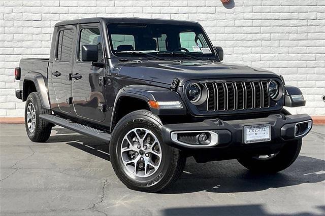 new 2024 Jeep Gladiator car, priced at $52,160