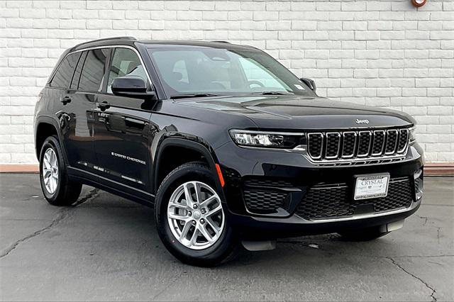 new 2025 Jeep Grand Cherokee car, priced at $42,175