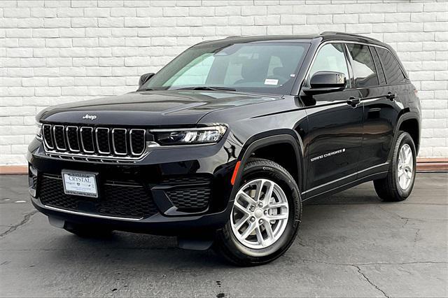 new 2025 Jeep Grand Cherokee car, priced at $42,175