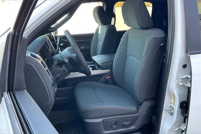new 2025 Ram 2500 car