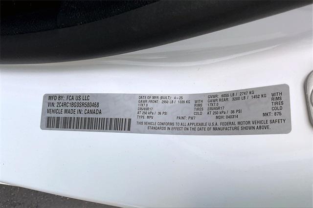 new 2025 Chrysler Pacifica car