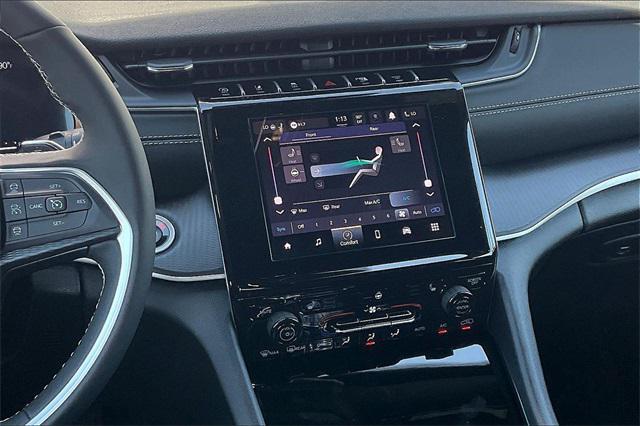 new 2025 Jeep Grand Cherokee L car