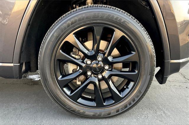 used 2021 Jeep Grand Cherokee car, priced at $27,825