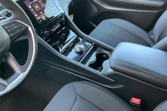 new 2025 Jeep Grand Cherokee car