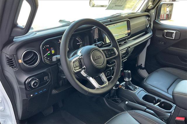 new 2025 Jeep Wrangler 4xe car