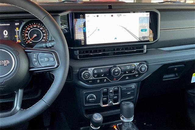 new 2025 Jeep Gladiator car