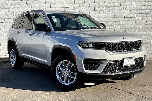 new 2025 Jeep Grand Cherokee car, priced at $42,175