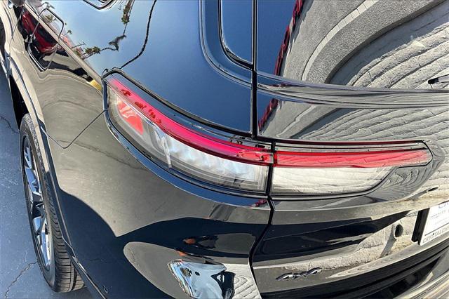 new 2025 Jeep Grand Cherokee L car