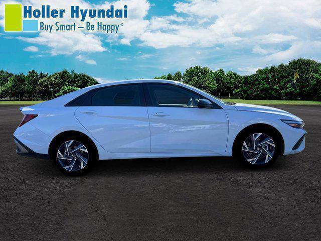 new 2025 Hyundai Elantra car, priced at $23,022