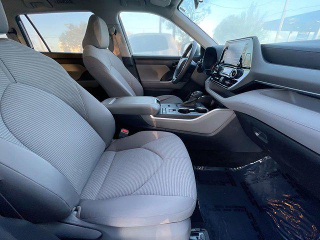 used 2021 Toyota Highlander car, priced at $24,595