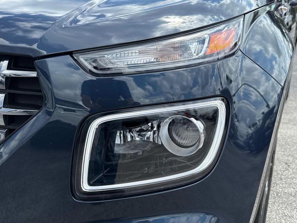 used 2025 Hyundai Venue car, priced at $20,795