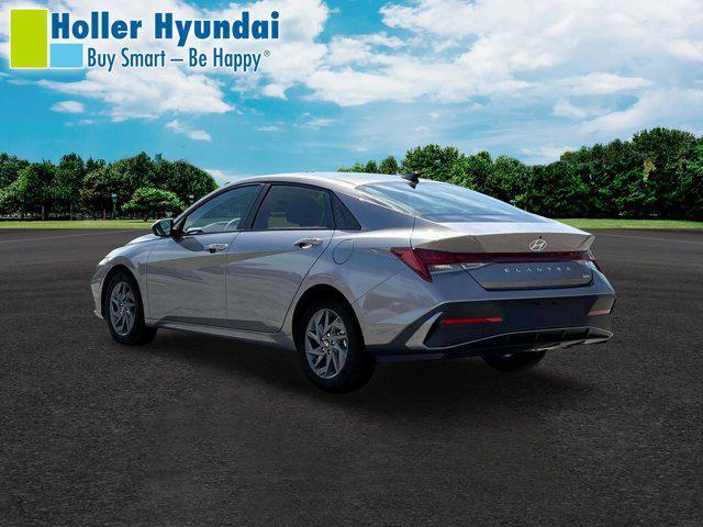 new 2025 Hyundai Elantra HEV car, priced at $26,172