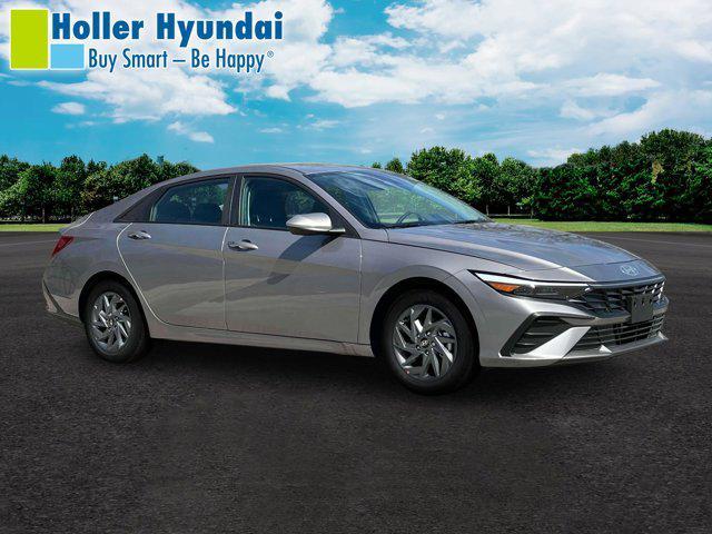 new 2025 Hyundai Elantra HEV car, priced at $26,172