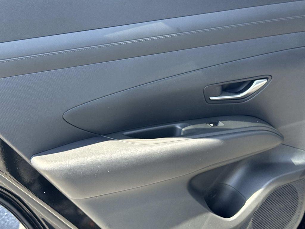 new 2025 Hyundai TUCSON Hybrid car, priced at $31,784