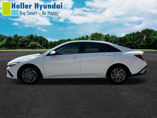 new 2025 Hyundai Elantra HEV car, priced at $25,471